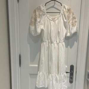 BNWT Knox Rose Cream Dress with Tan Embroidery⭐️